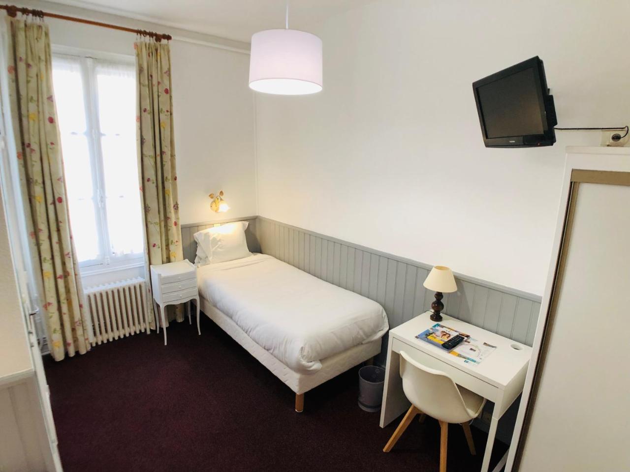 Cit'Hotel Le Volney Saumur Dış mekan fotoğraf